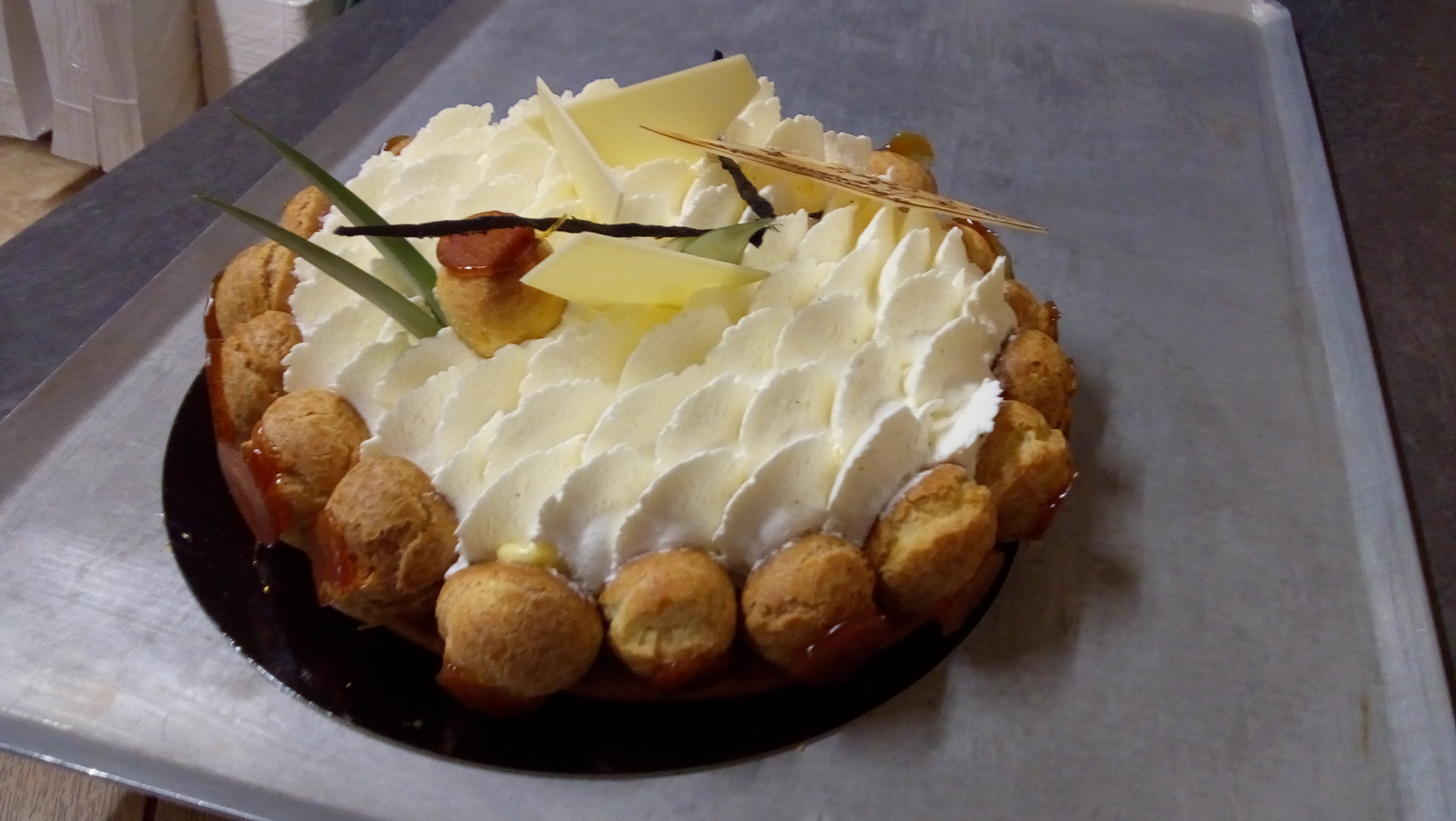 Saint-Honoré exotique